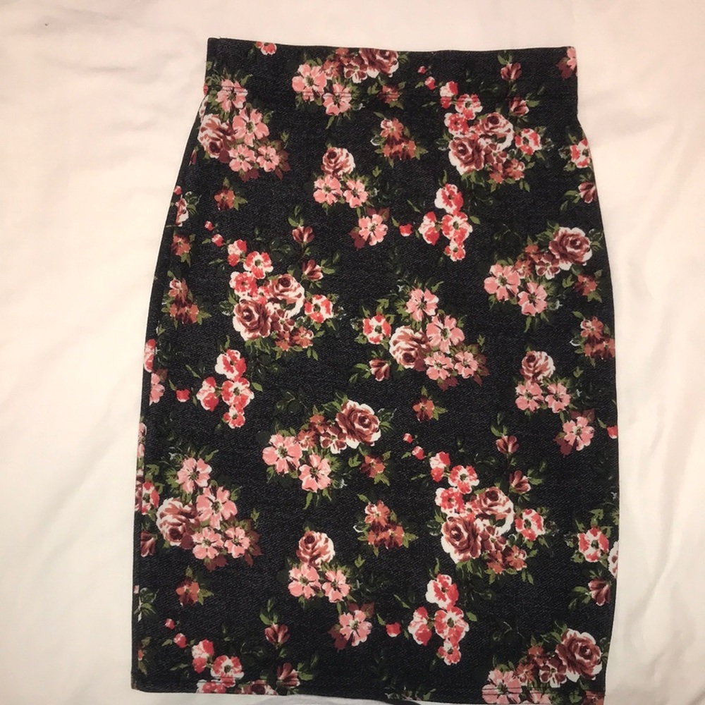 Honey and Lace Pencil Skirt
